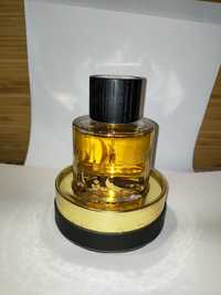 Vând parfum arabesc Thara Al Oud
