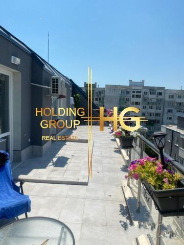 Продава се Тристаен апартамент в Варна, Възраждане 2 - 84 кв.м за 2500 €/кв.м - Снимка #9