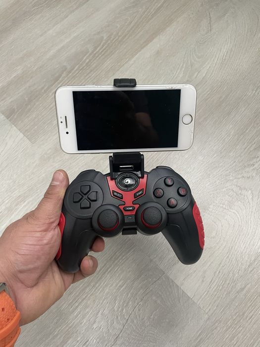 Vand gamepad wireless GT-60 ( nou , nefolosit )