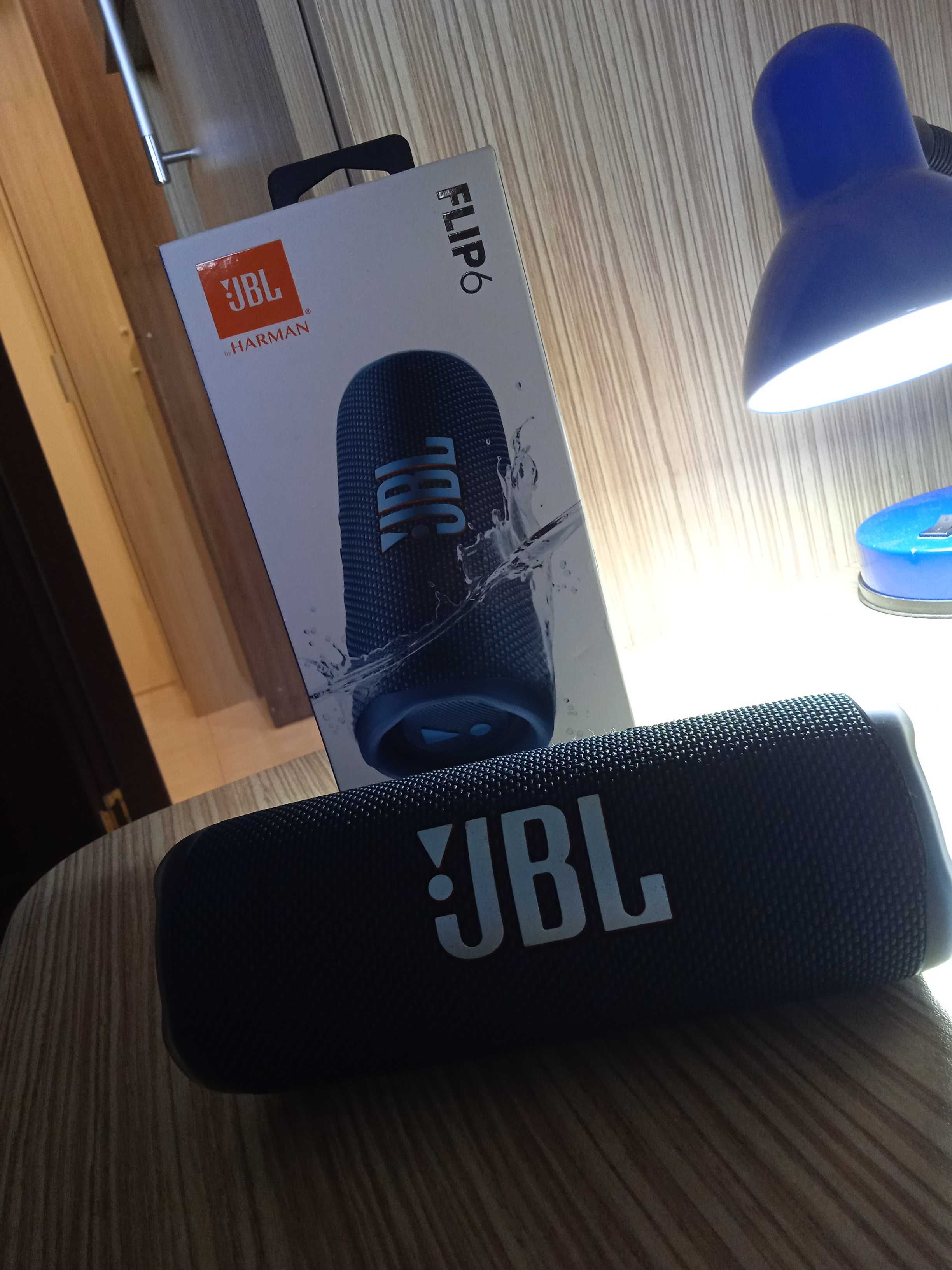 Jbl flip 6 синя.