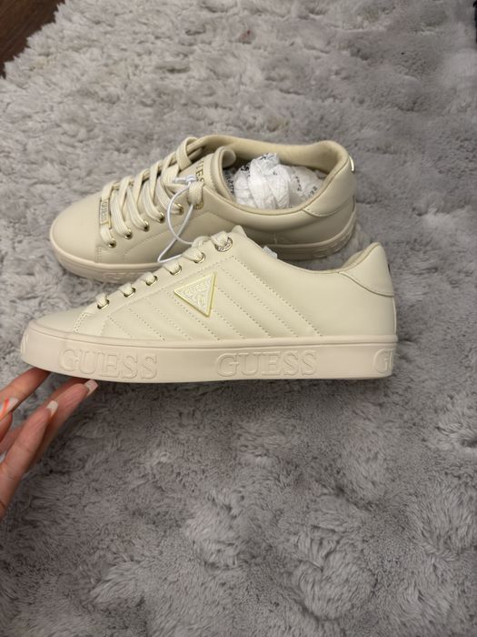 Оригинални обувки и маратонки на Nike,S.Maden,Guess,Reebok,Hilfiger,CK