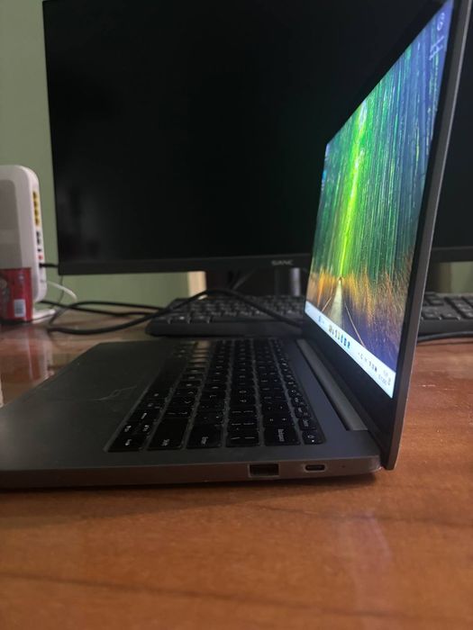 Ноутбук Xiaomi тонкий