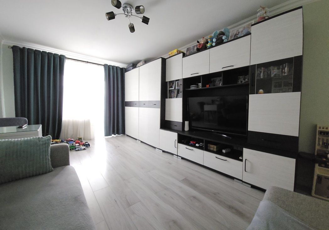 Apartament de inchiriat 2 camere decomandat Astra Proprietar parcare