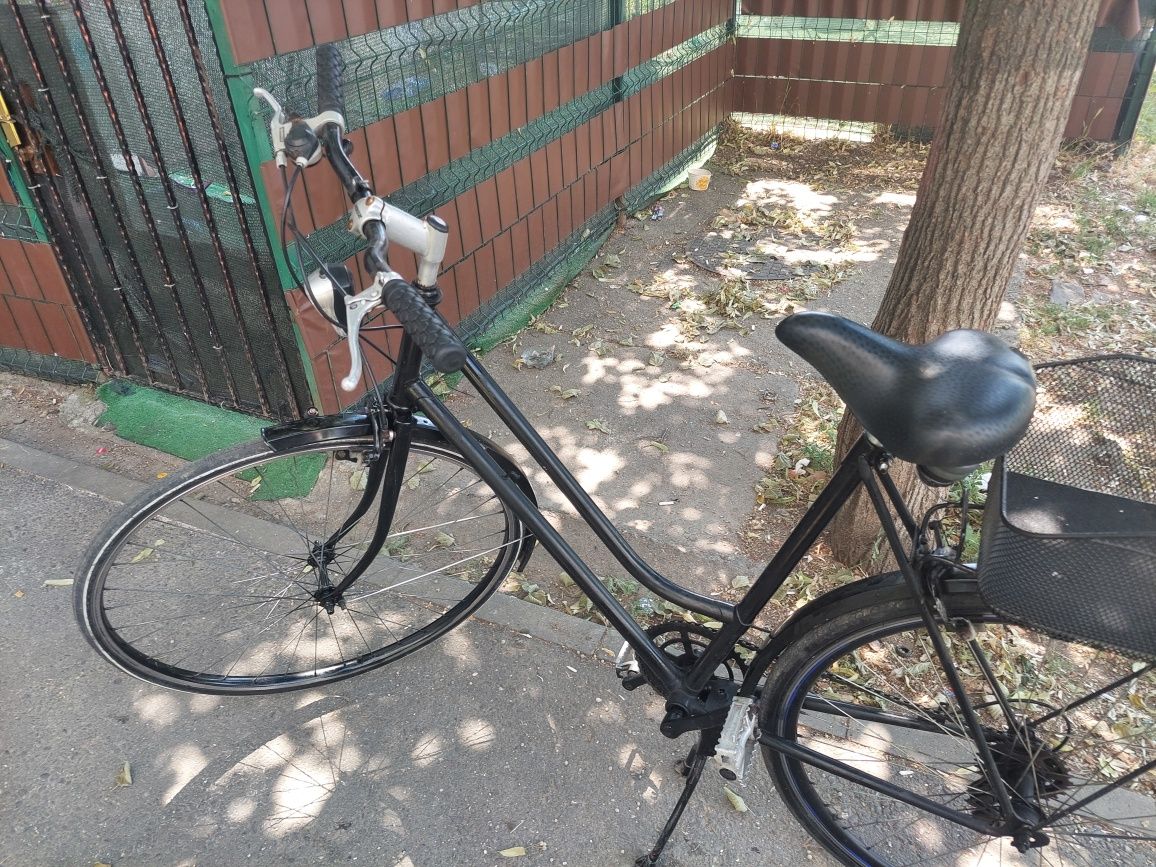 Vând bicicleta!stare buna,merge bine,arata 9 din 10