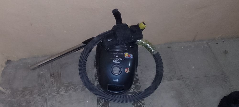 Продам пылесос LG .