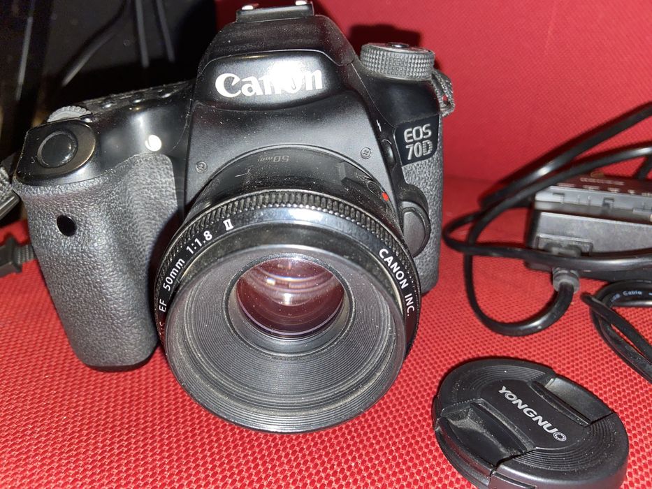 Canon Eos 70D cu geanta si baterie noua de rezerva