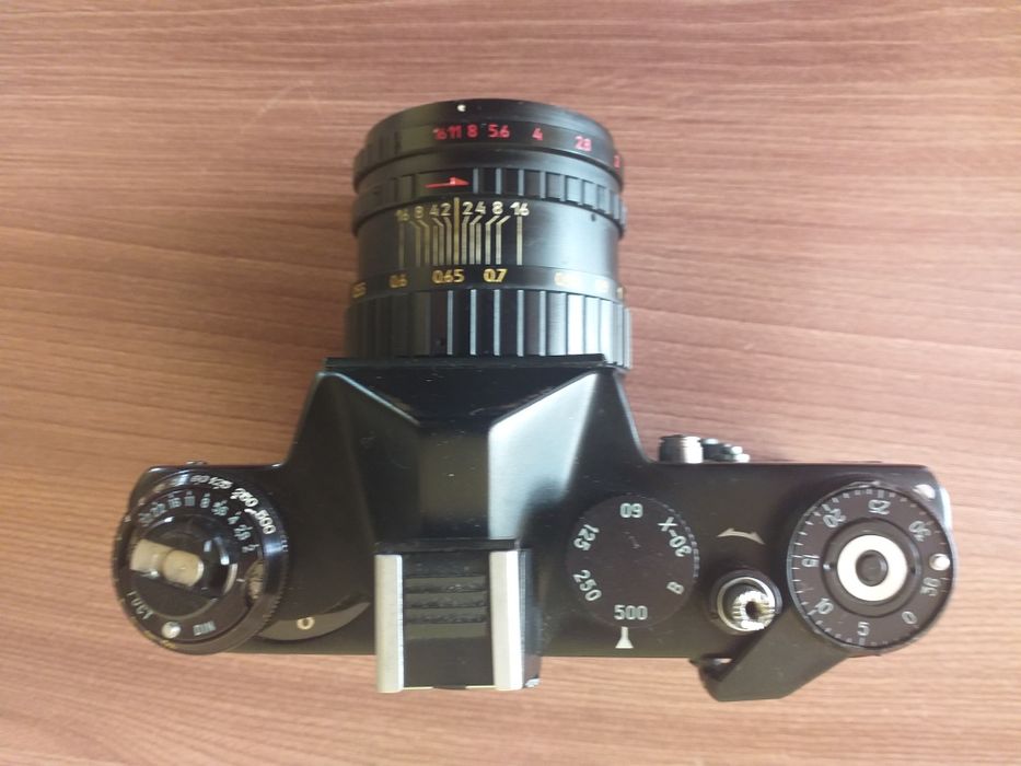Продам фотоаппарат пленочный Зенит ЕТ