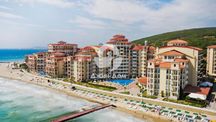 Двустаен апартамент с ГЛЕДКА МОРЕ в к-с Атриум Бийч, к.к. Елените