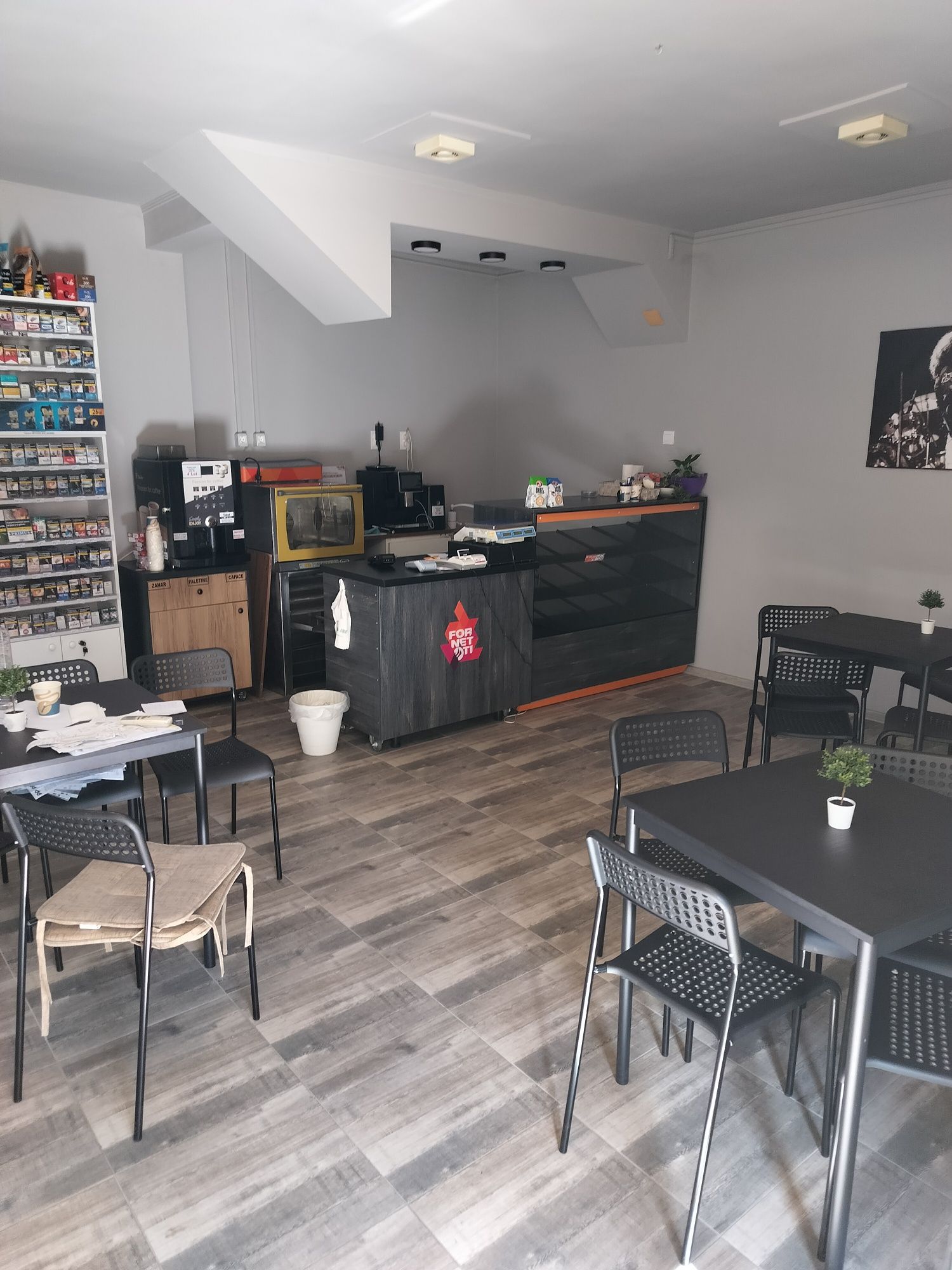 Închiriez local cu terasă evenimente private