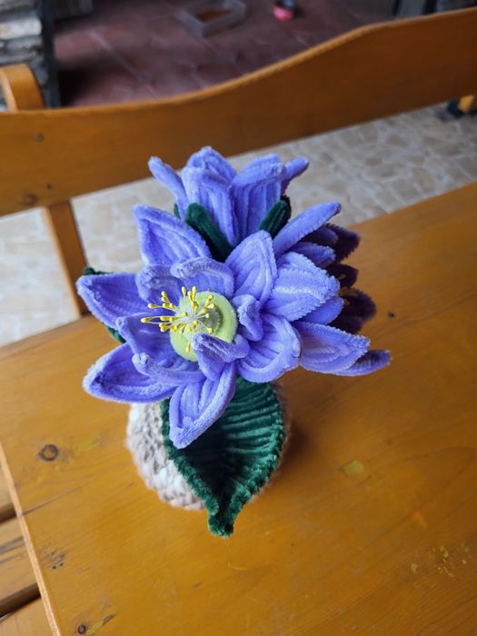 Ръчно изработено цвете