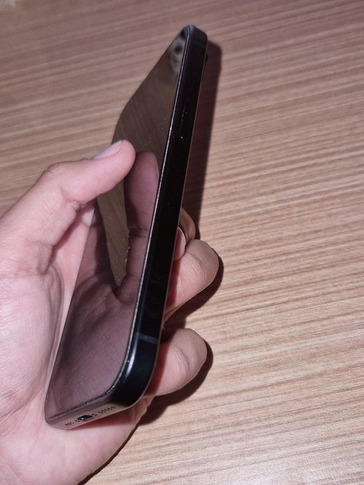 Iphone 15 impecabil!
