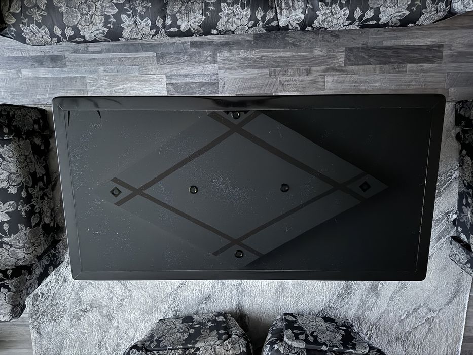 Стилна холна маса