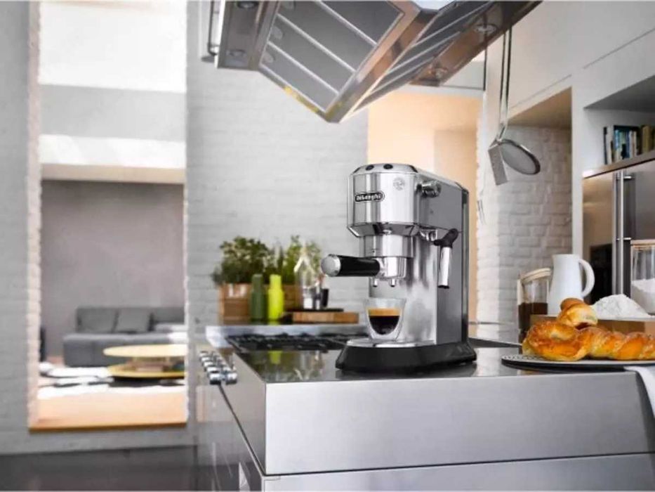 Рожковая Кофеварка DELONGHI EC685.M на объем кувшина  1.1 литр!