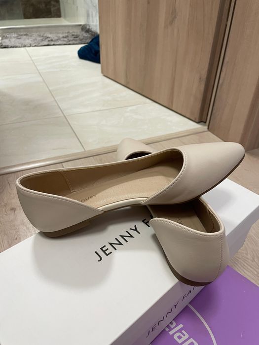 Opincuțe mărimea 35 purtate o singură dată !