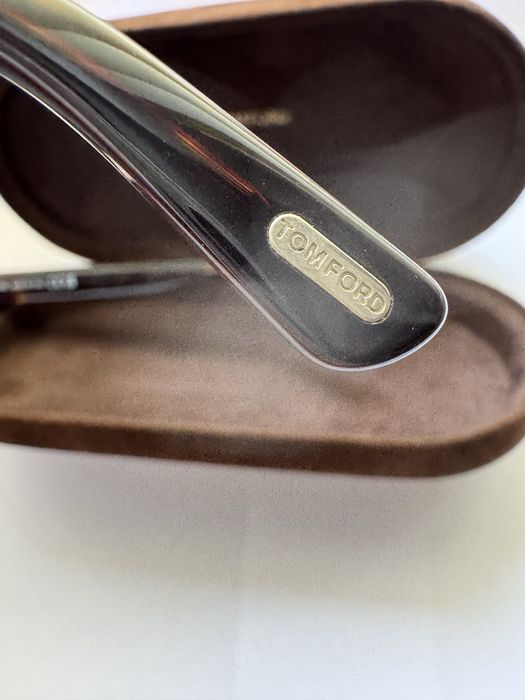 Ochelari de soare Tom Ford Model FT0832-N 01A