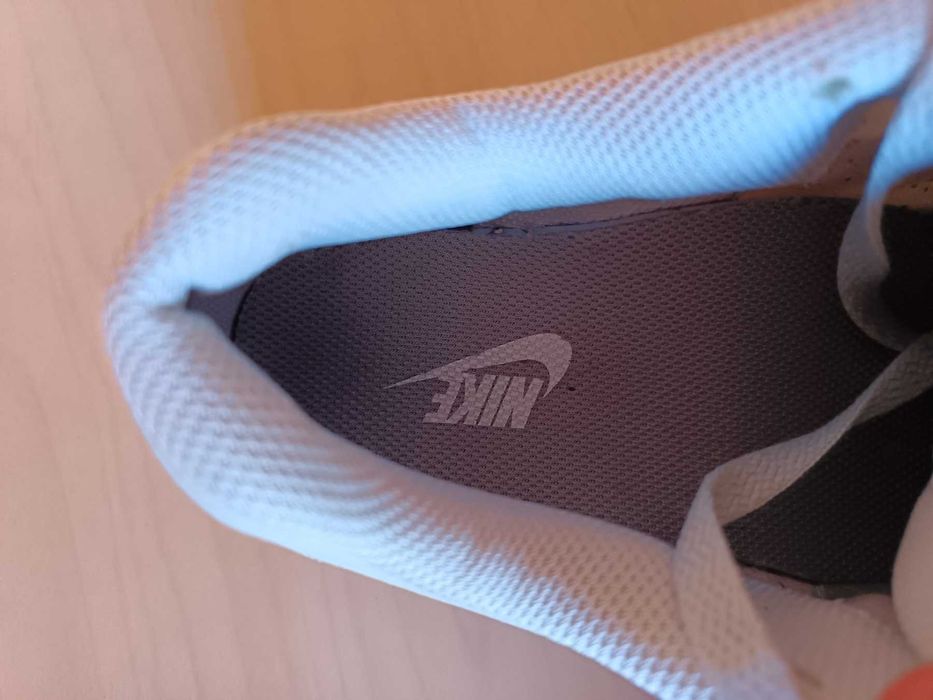 Дамски маратонки Nike