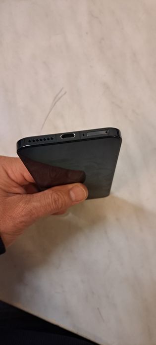 Xiaomi 14 impecabil cu 1900 ron