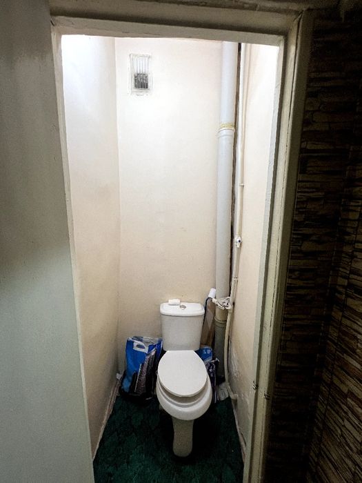 Uy sotiladi 1 xonali arzon va shnam