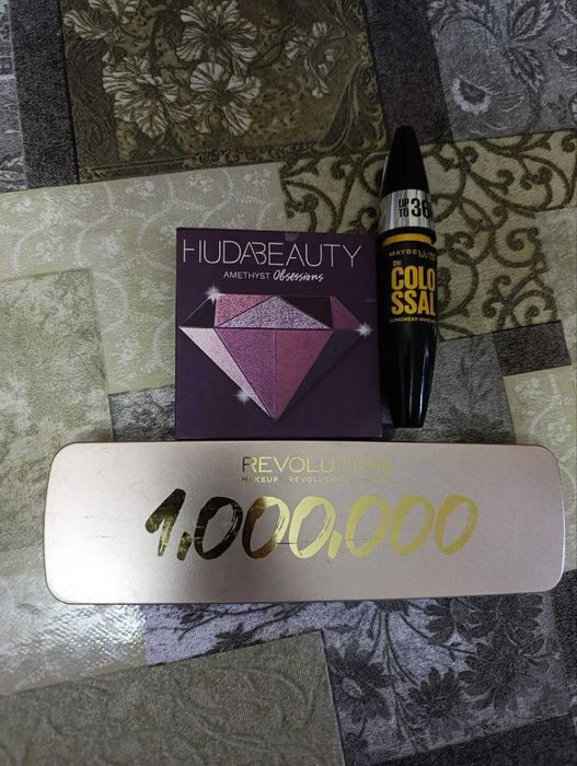 Палетки теней Eveline и Huda beauty
