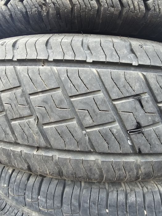 Всесезонни гуми 215 70 16 4бр