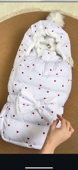 Продам коммплект на выписку.