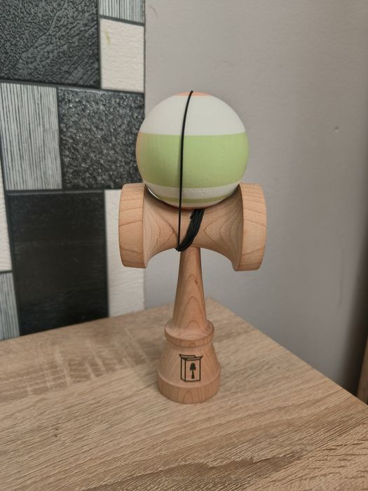Kendama cereal noua