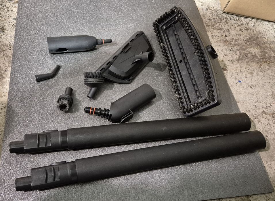 Aparat de curatat cu aburi