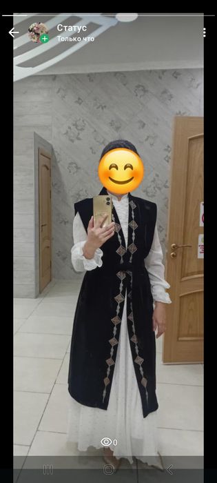 Камзол мен көйлек сатылады