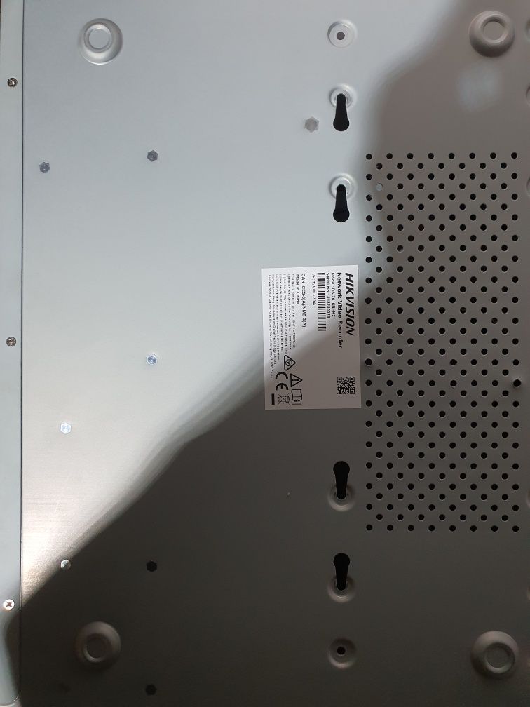 NVR Hikvision 7616NI-K2