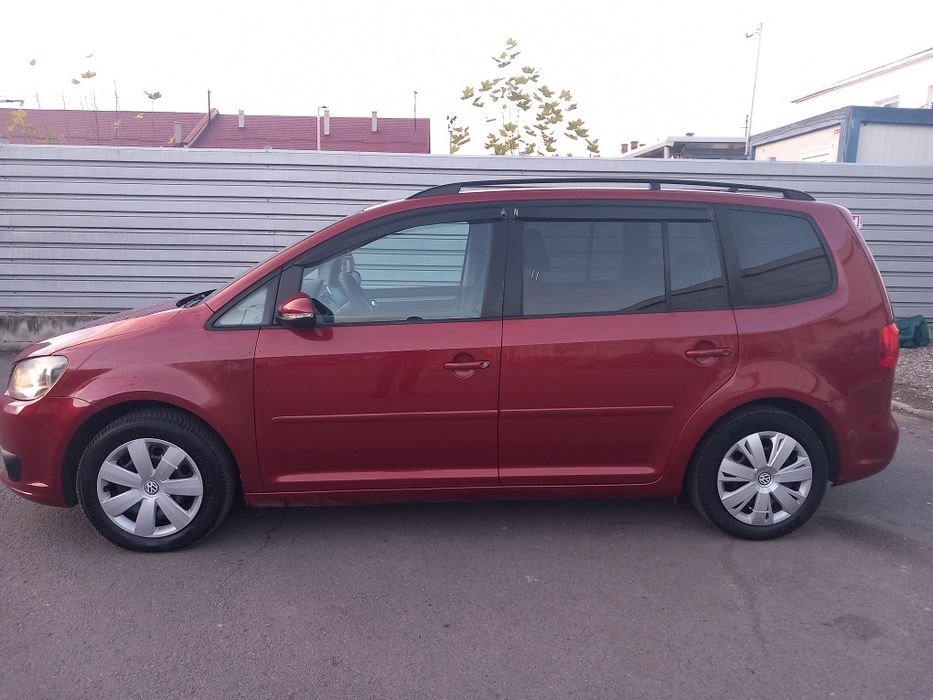 Volkswagen touran,2011,eur 5,diesel,
