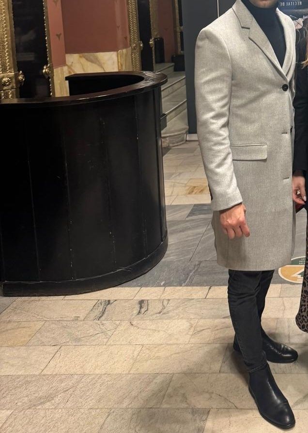 Palton bărbătesc Zara folosit de 3 ori