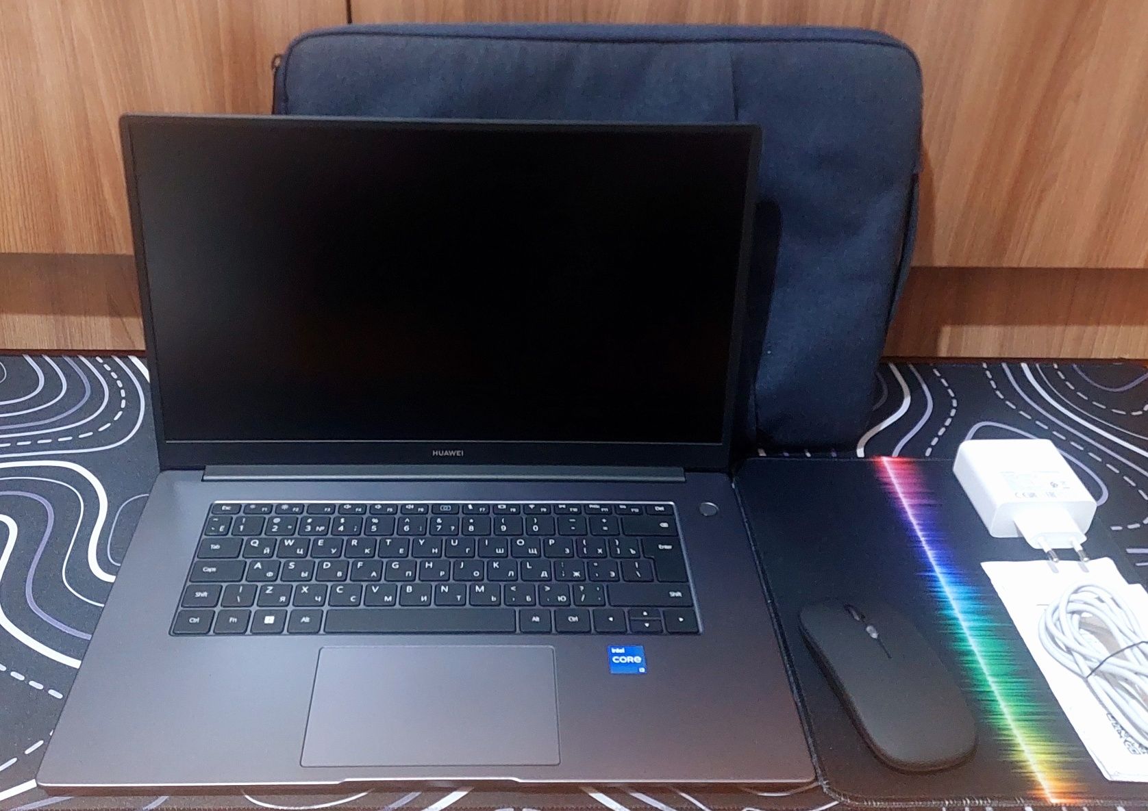 Ультра HUAWEI matebook ssd 512,ozu 8!