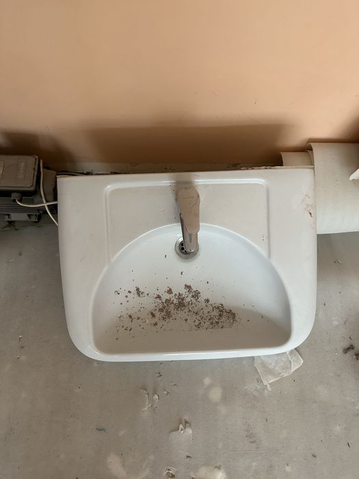 Продам б/у раковины 2 шт