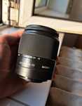 Obiectiv Sony 18-70 mm f/3.5-5.6