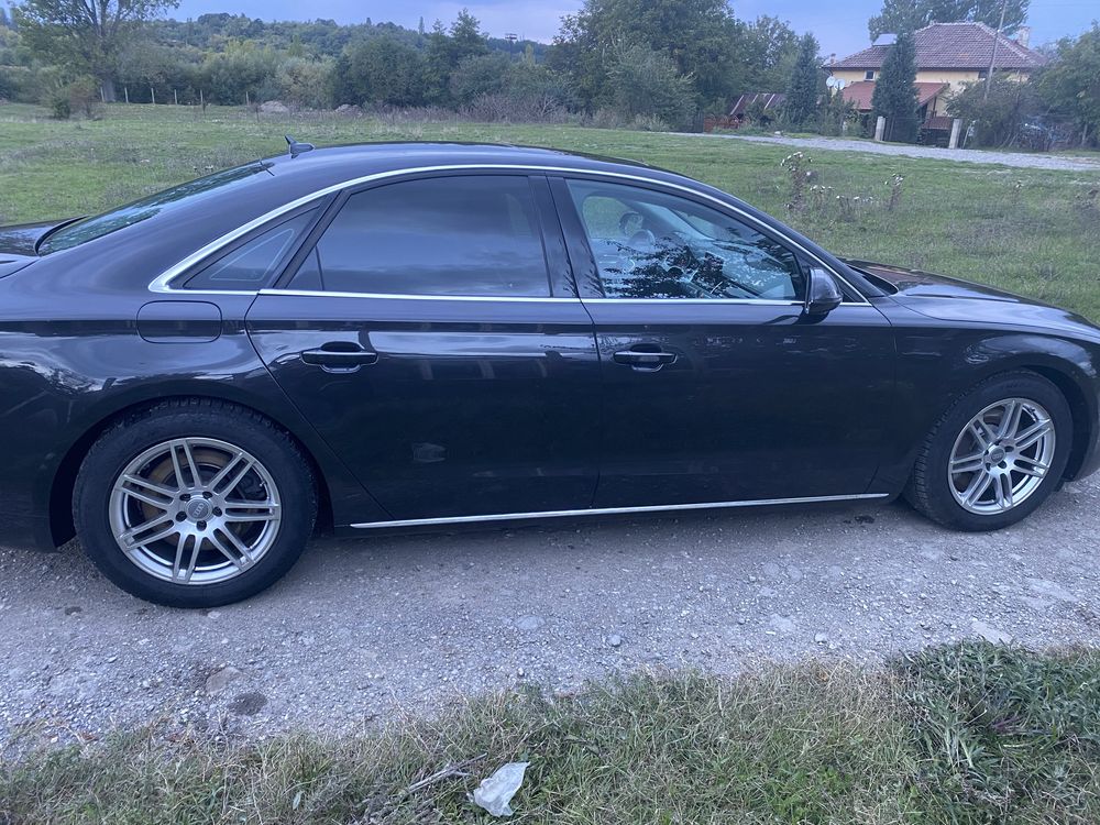 Audi A8 d4 4.2 FSI, Ауди А8 на ЧАСТИ