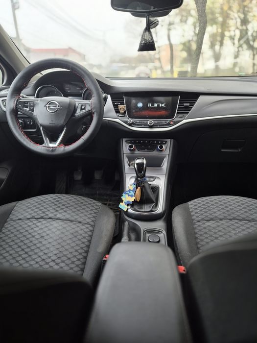 Vând Opel astra k
