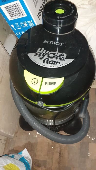 Прахосмукачка с воден филтър Арника хидро рейн