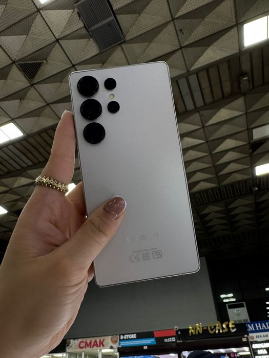 Продается Самсунг S 25 УЛЬТРА