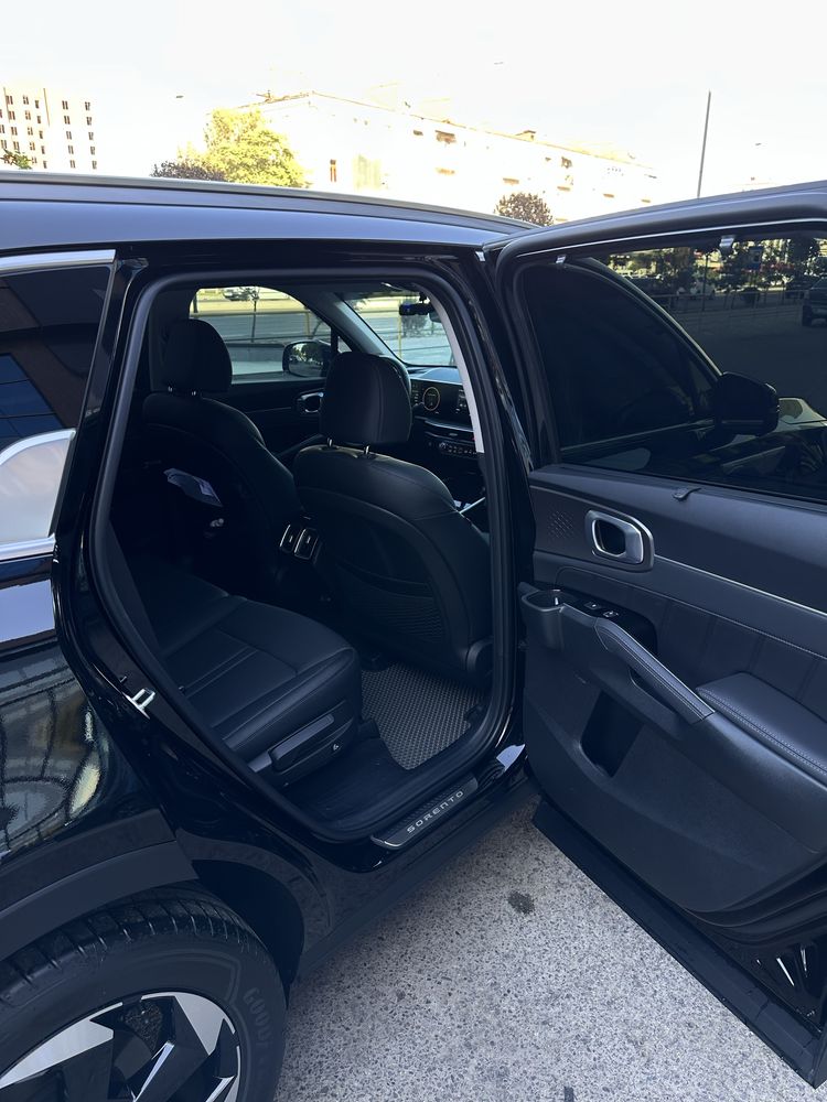 Kia Sorento FULL комплектации 3.5 мотор