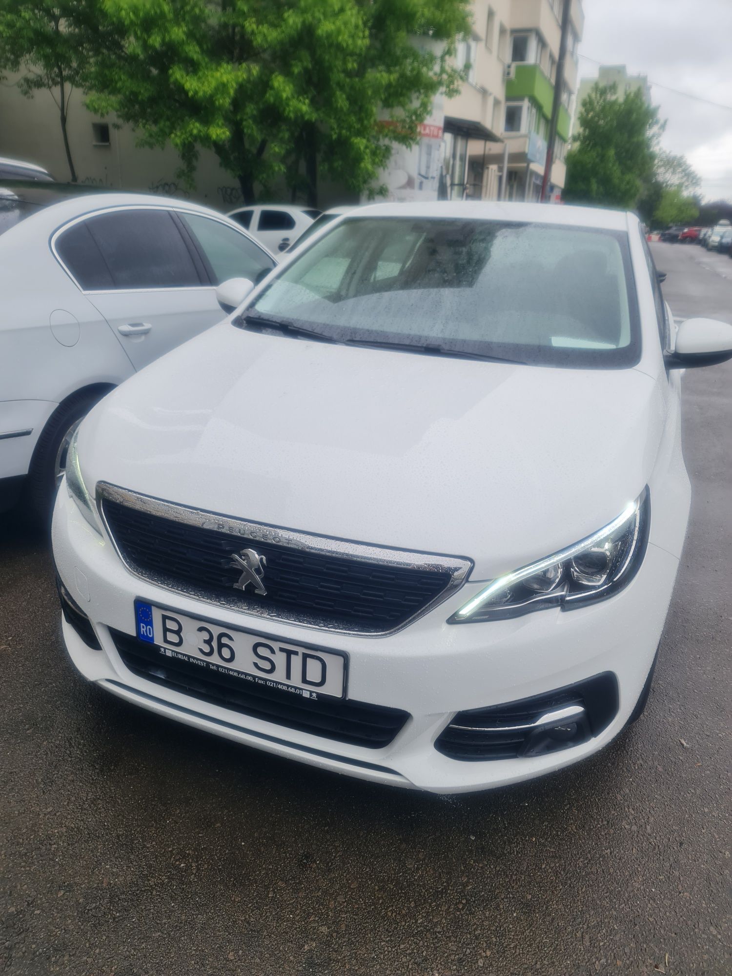 Peugeot 308 km puțini