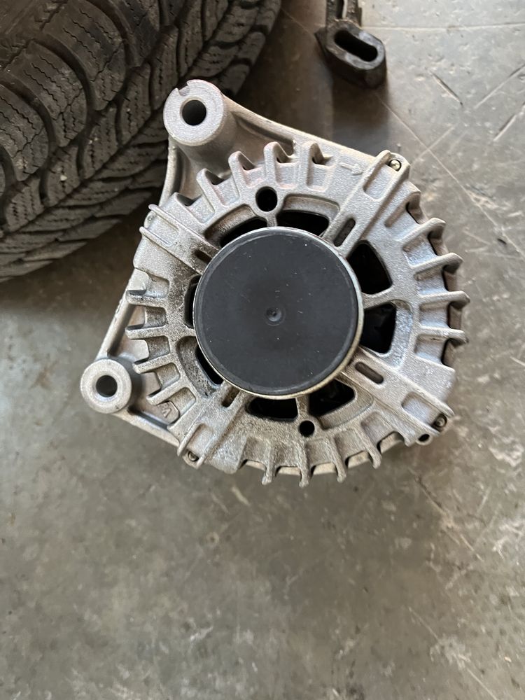 Alternator bmw f30 f31 2014 nou