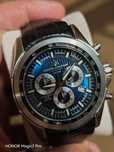 Se vand 3 ceasuri, 1 automatic 2 quartz.