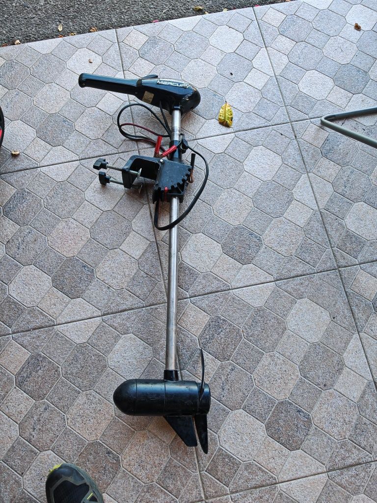 Motor electric pentru Barca Mercury