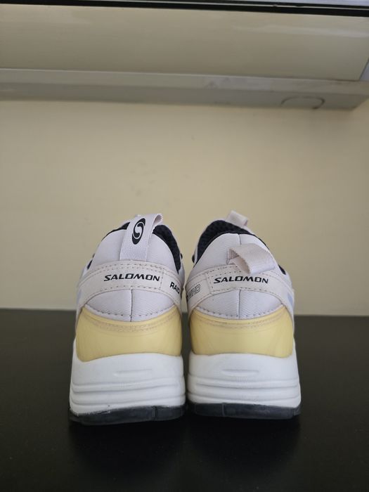 Обувки Salomon .