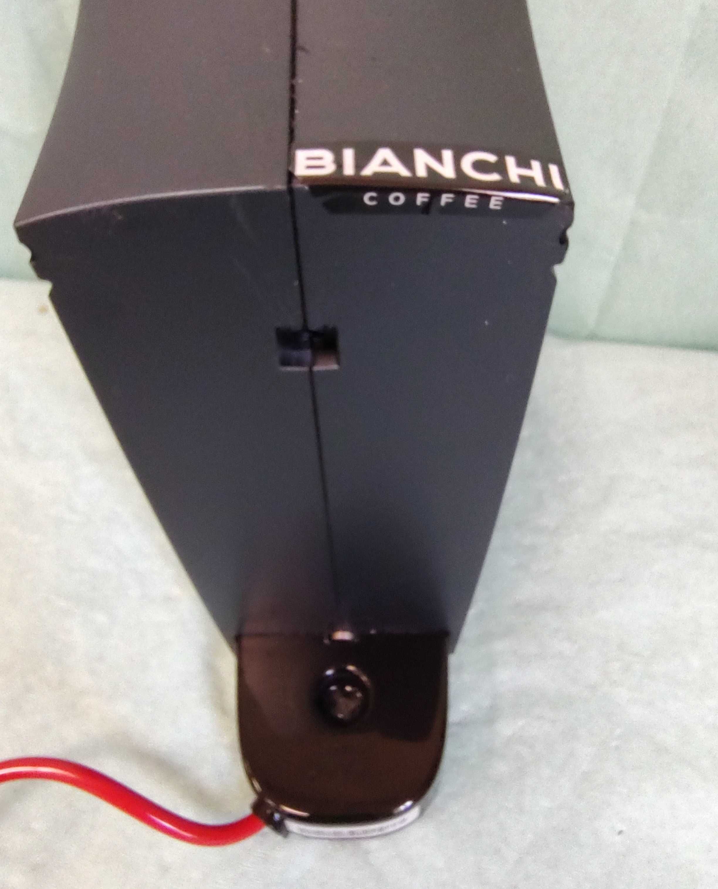Кафемашини с гаранция 1 година Delonghi Krups NESCAFÉ® Genio S