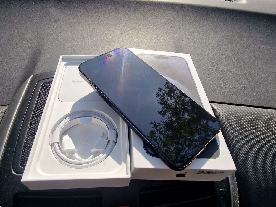 VAND IPHONE 15 Pro 256GB - Impecabil- pachet complet