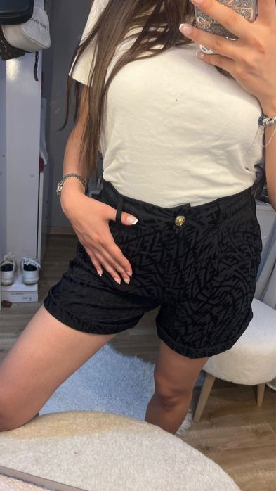 Къси панталонки fendi
