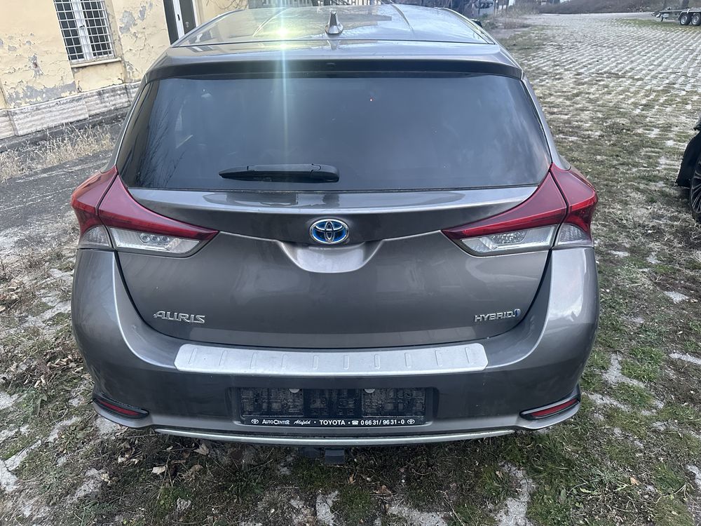 Toyota Auris 1.2 турбо-116 кс -2017г на Части