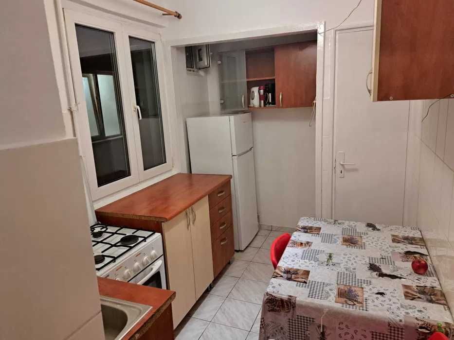 Direct proprietar, 2 camere renovate   Cantemir, linga shaorma Dristor