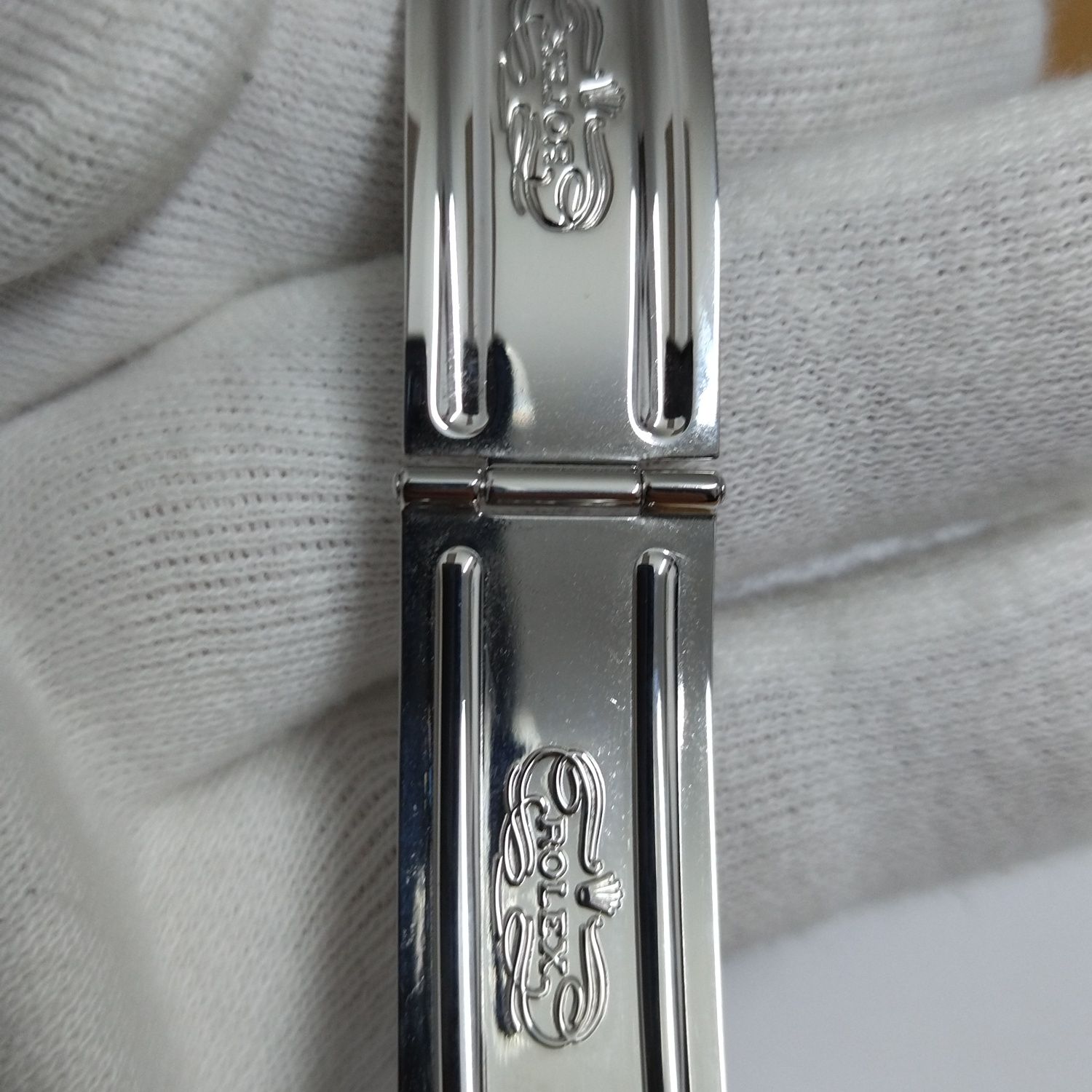ROLEX Submariner Date, Steel, engraved bezel - оригинал